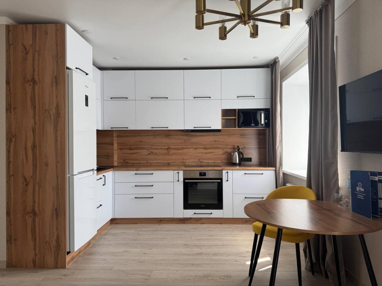 Seven City Apartments Semey Exterior foto